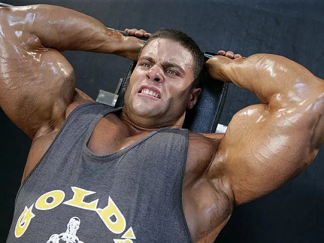 Le serie al cedimento sono inutili nei natural bodybuilders?